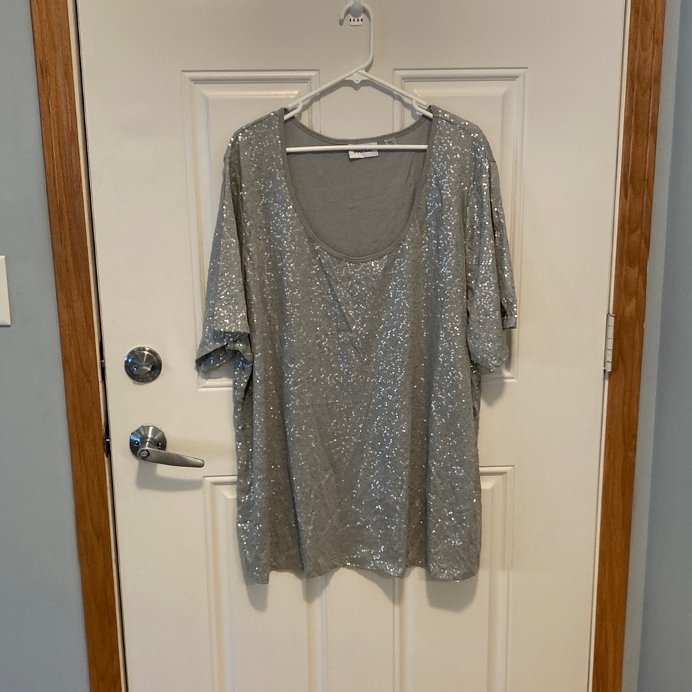 Avenue Sparkling Silver Sequin Top Women Size 30/32